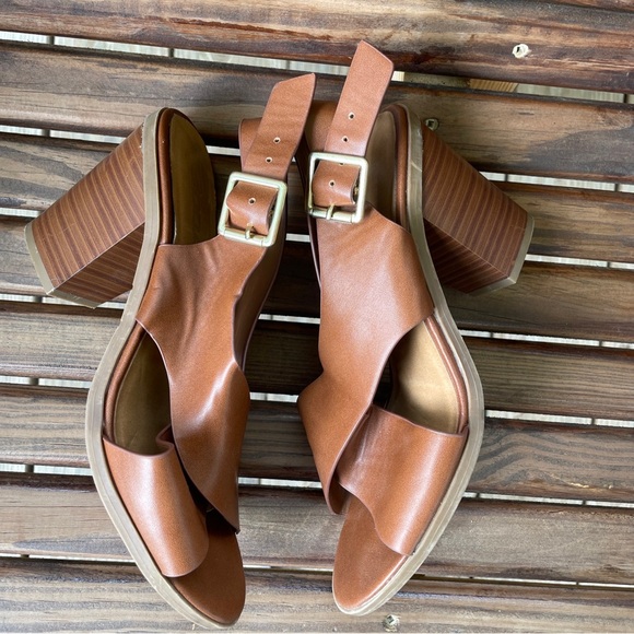 Soda heeled cris cross sandals - Picture 5 of 6